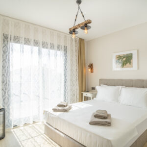 DESIGN ROOM FRENCH BALCONY