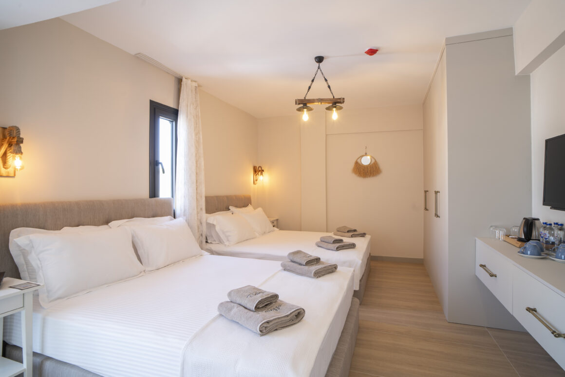 DESIGN KING SUIT WITH BALCONY