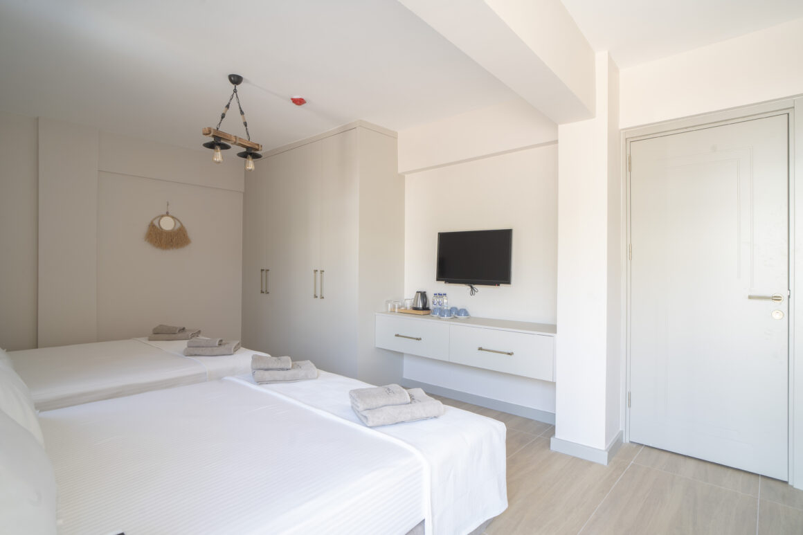 DESIGN KING SUIT WITH BALCONY