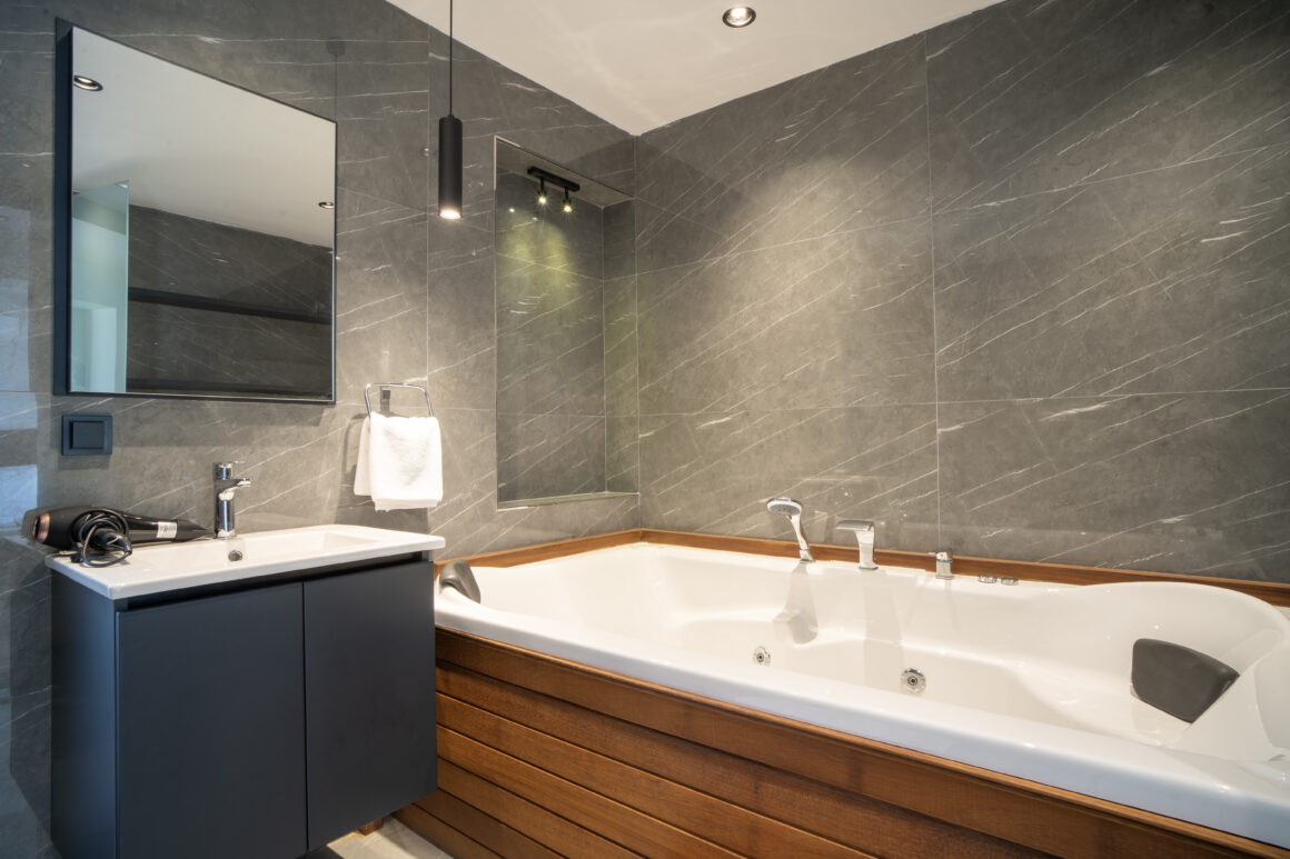 VLK00339-Enhanced-NR copy Lüks ve Konforun Buluştuğu Özel Villa