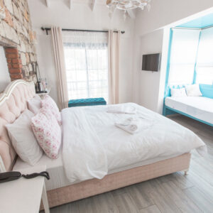 PREMIUM ROOM CUMBALI FRENCH BALCONY